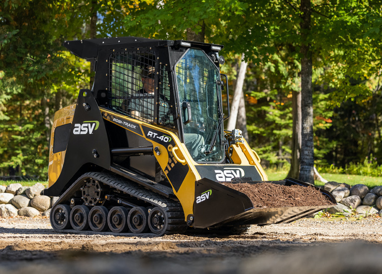RT-40 compact track loader